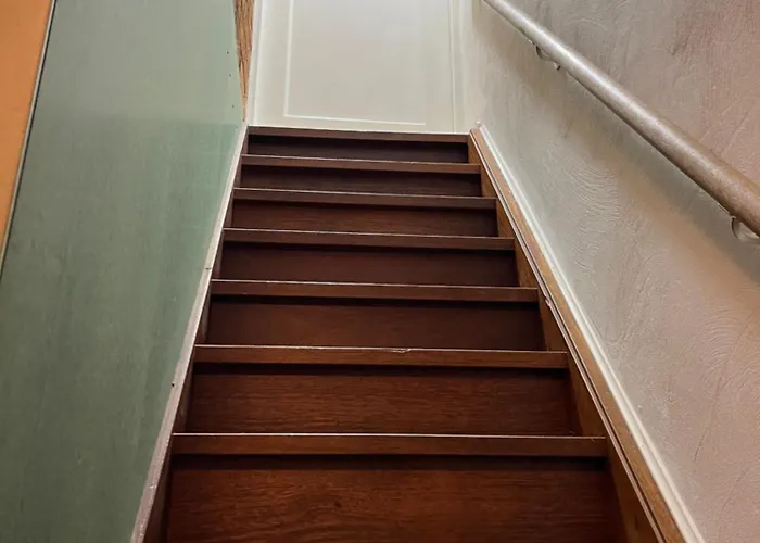 Zolderstudio Dichtbij Goffert Met Eigen Badkamer En Wc, Eigen Keuken, Eigen Ingang Panzió Nijmegen